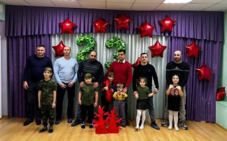 С Днем защитника Отечества С Днем защитника Отечества.